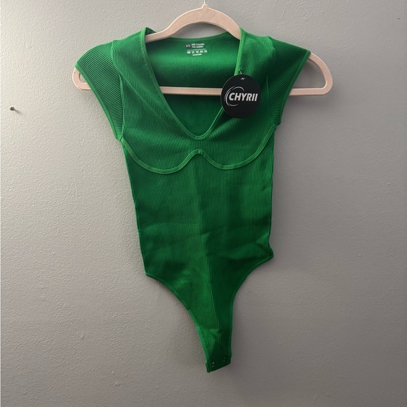 chyrii Tops - Women's Emerald Bodysuit‎